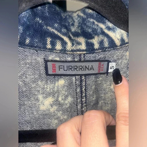 80’s Vintahe BEBE Denim Jacket - Picture 3 of 8